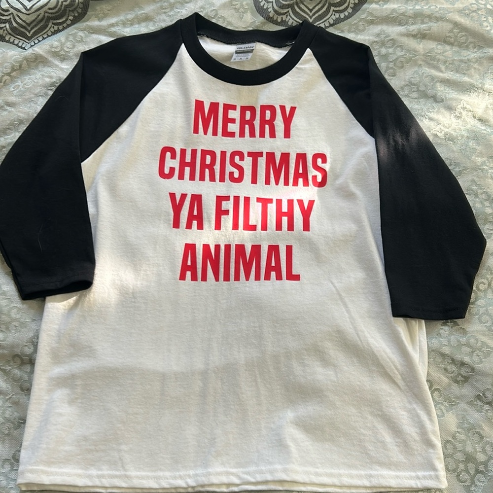 Kids Size M ‘Merry Christmas Ya Filthy Animal’ 3/4 Sleeve Shirt BNWOT